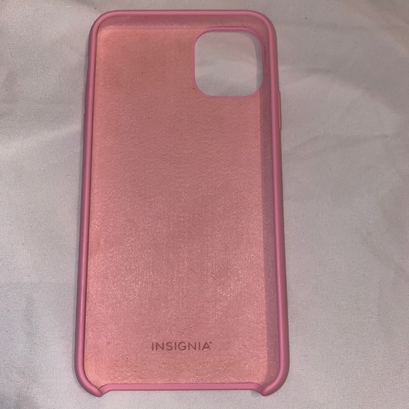 Insignia- Hard Shell Case for Apple® iPhone® 11 Pro Max - Pink - Picture 2 of 12